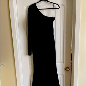 CQ by CQ BLACK LONG FORMAL GOWN